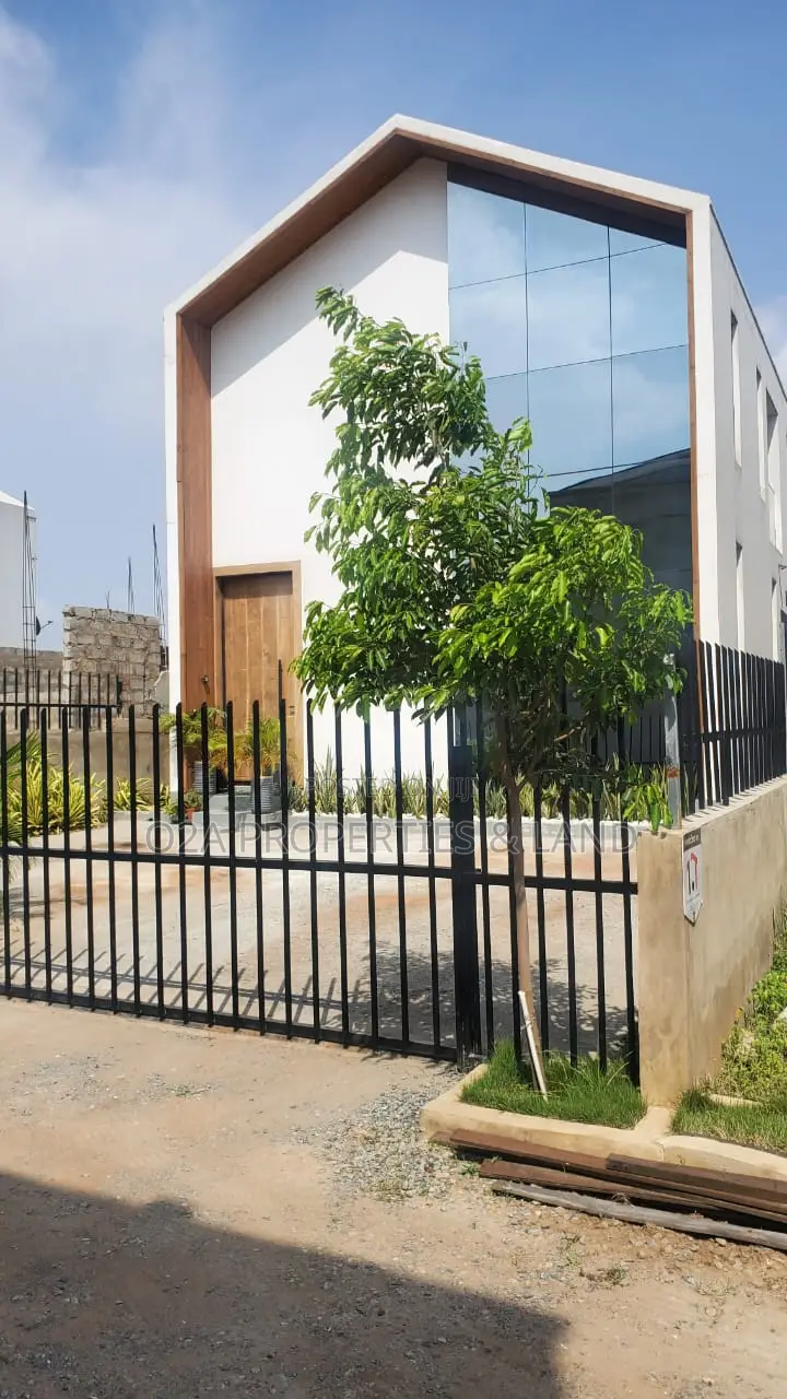 3bdrm House in East Legon Hills for sale in New Legon