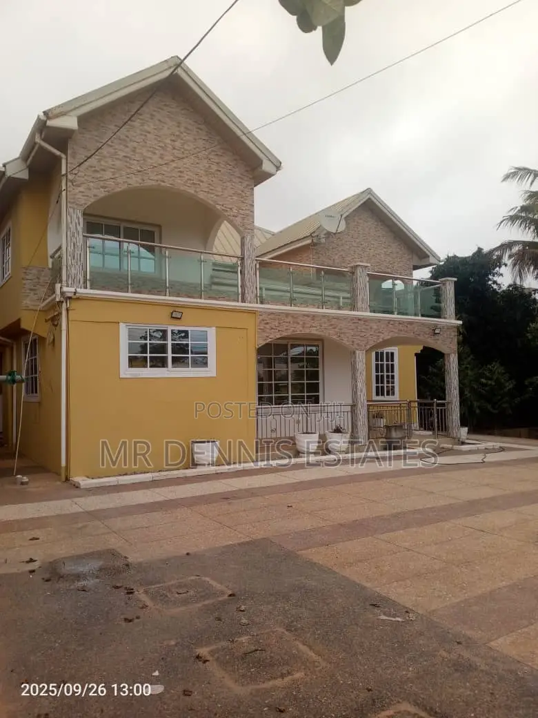 5bdrm House in Westhills Hills Mall for rent in West Hills Mall Area