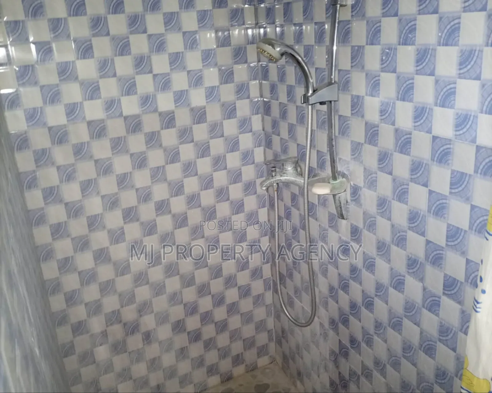 2bdrm Apartment in Community 25, Tema Metropolitan for rent in Tema Metropolitan
