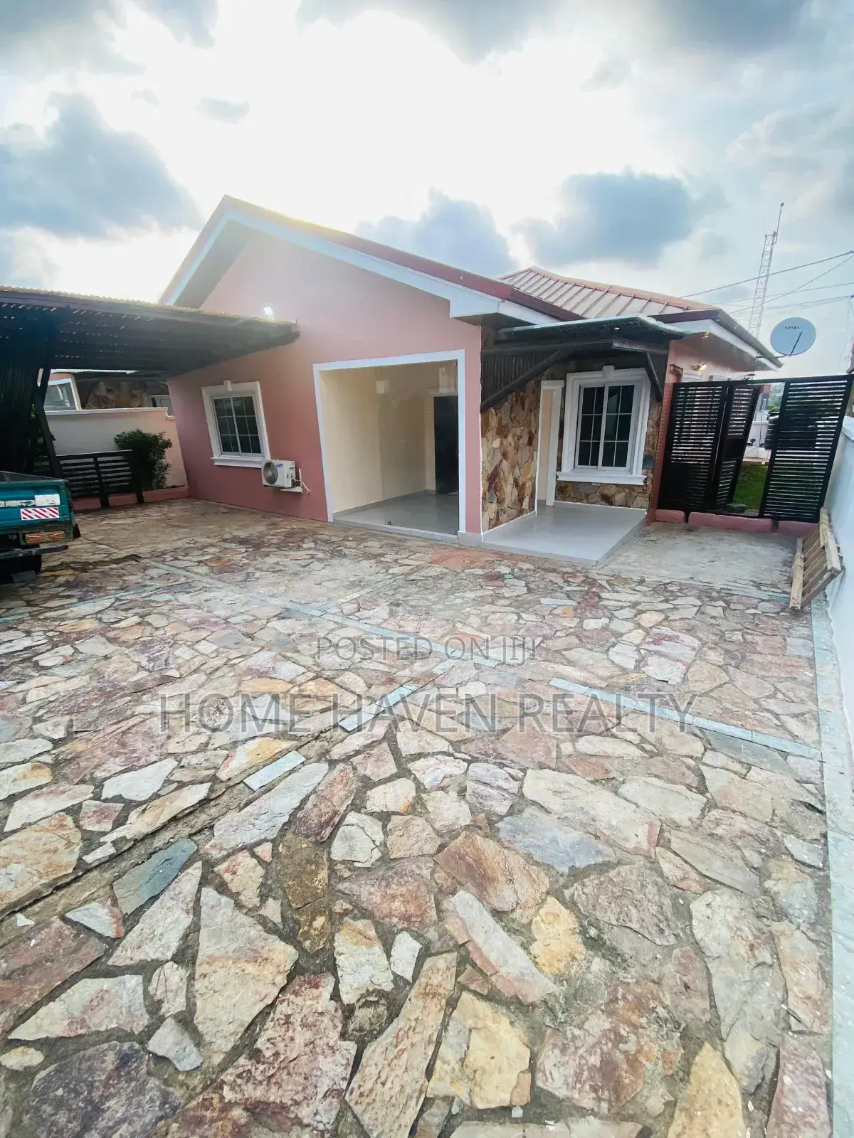 3bdrm House in Achimota Golf Hills for rent in Achimota