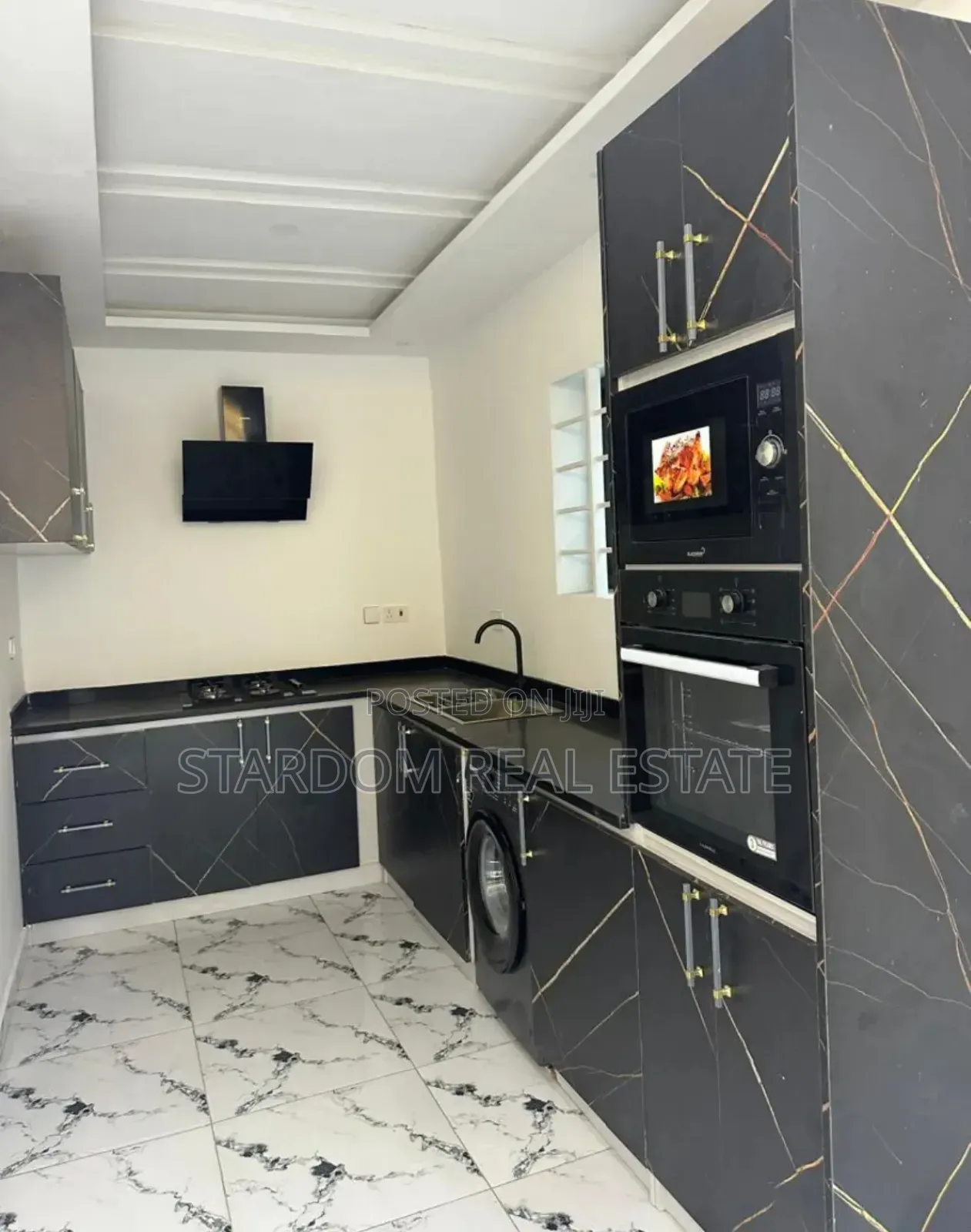 2bdrm Duplex in Ashaley Botwe for sale in Ashaley Botwe
