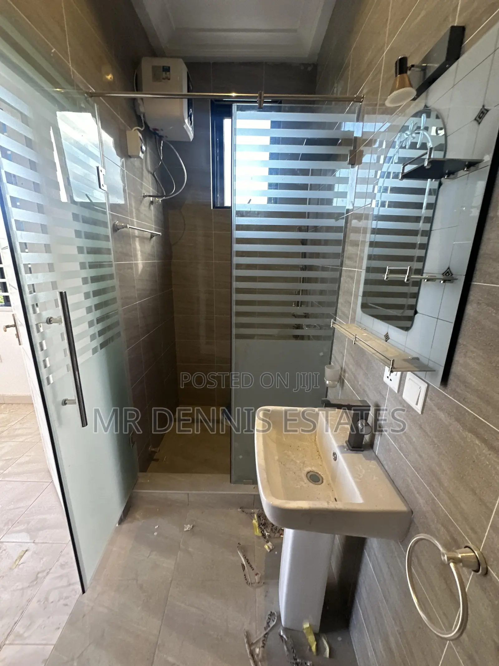 2bdrm Apartment in Westhills Mall for rent in West Hills Mall Area