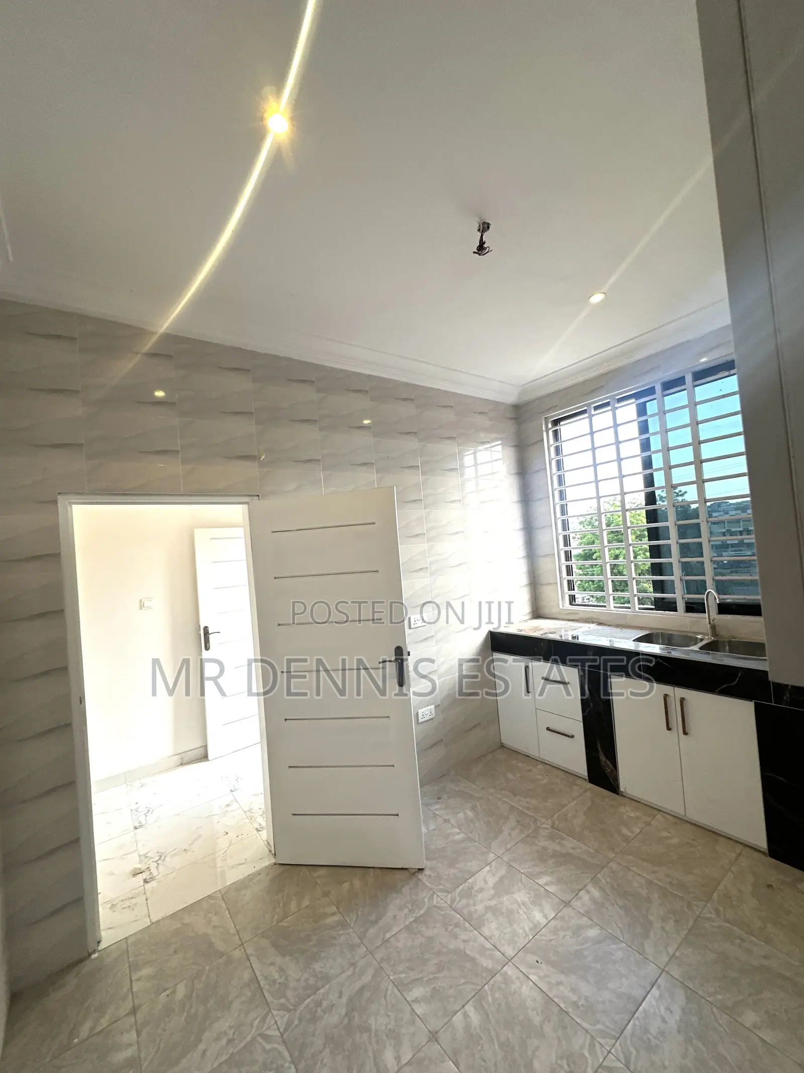 2bdrm Apartment in Westhills Mall for rent in West Hills Mall Area