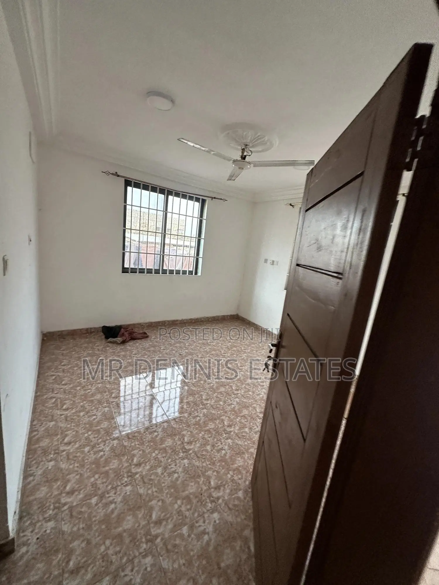 2bdrm Apartment in Westhills Mall for rent in West Hills Mall Area