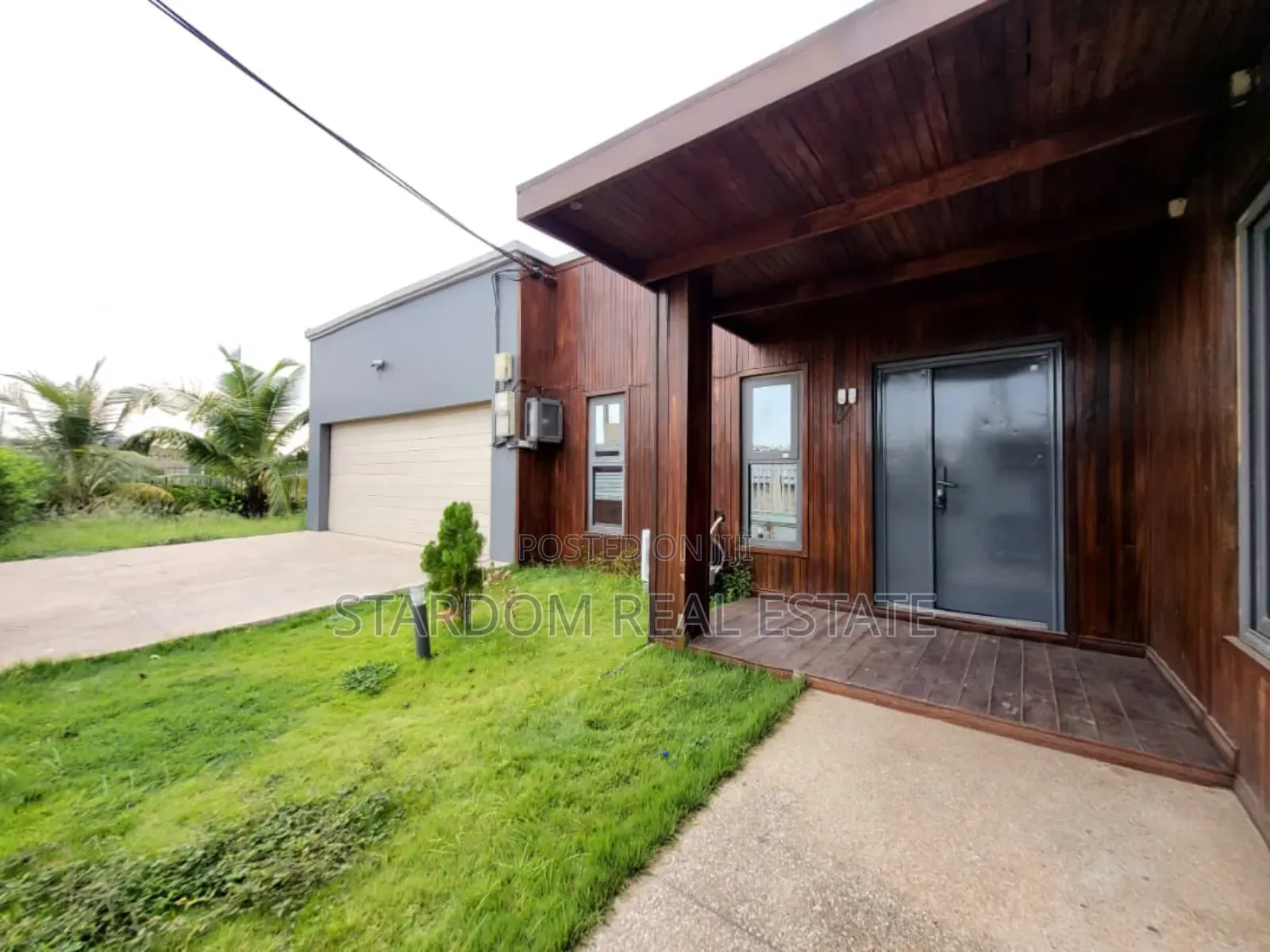 4bdrm Bungalow in Obeyeyie, Amasaman for rent in Amasaman