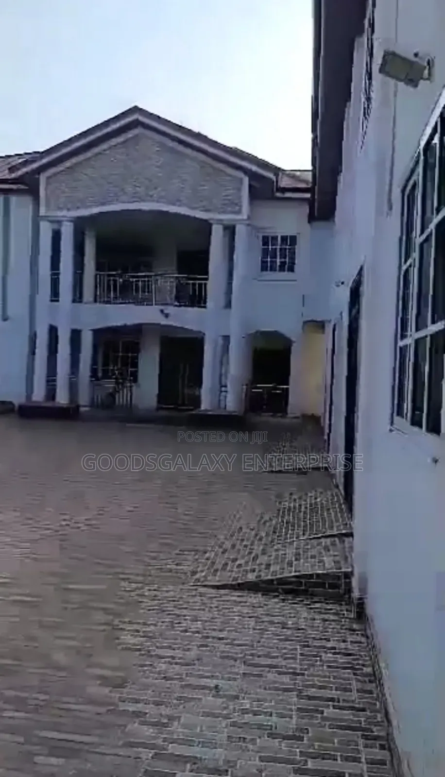 16 Bedroom Private Hospital / Can Be Converted Into School for Sale in Accra Metropolitan