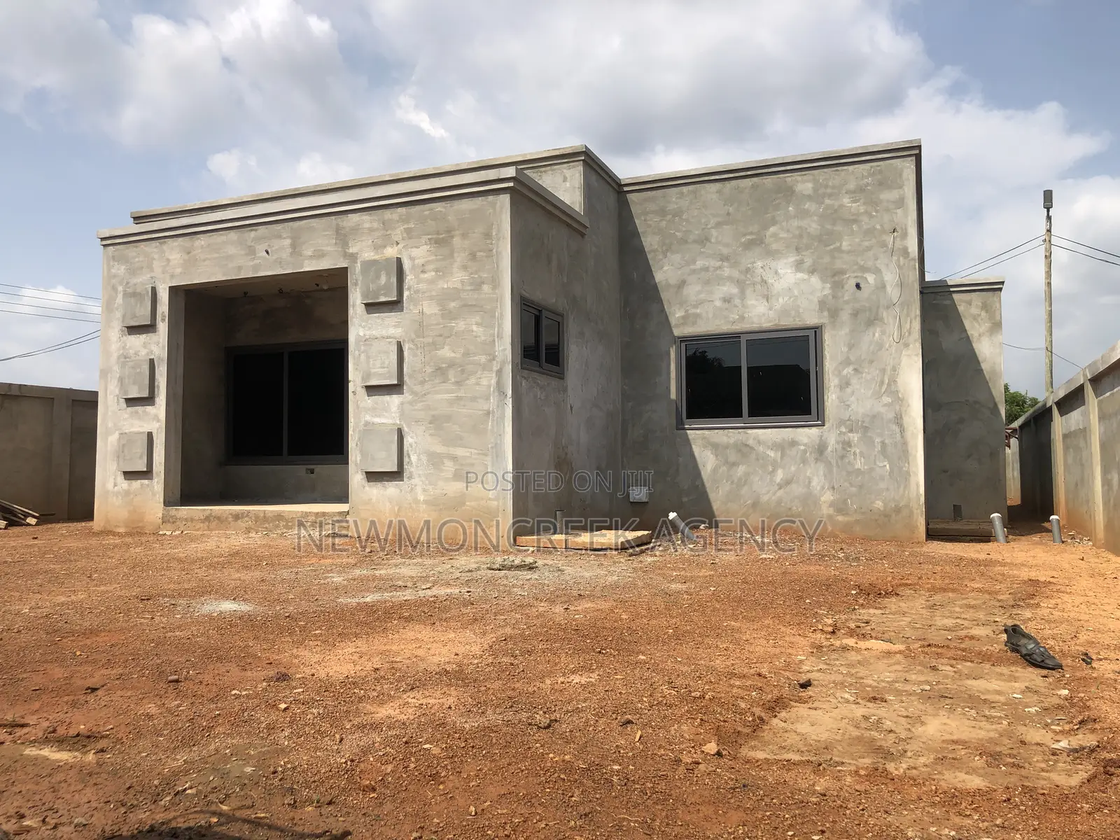3bdrm Bungalow in Adenta,Amrahia., Accra Metropolitan for sale in Accra Metropolitan