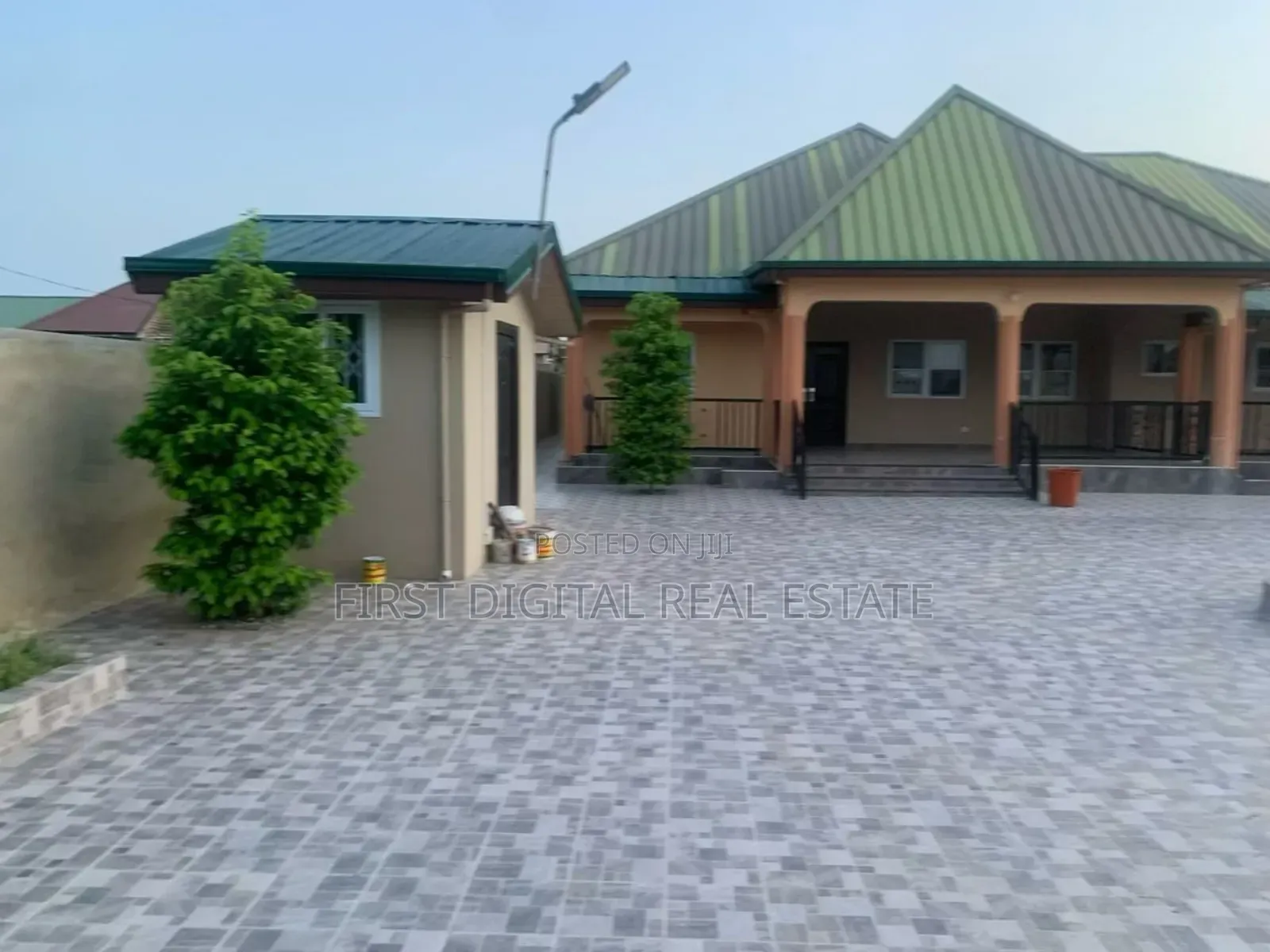 4bdrm Apartment in First Digital Real, Awutu Senya East Municipal in Awutu Senya East Municipal