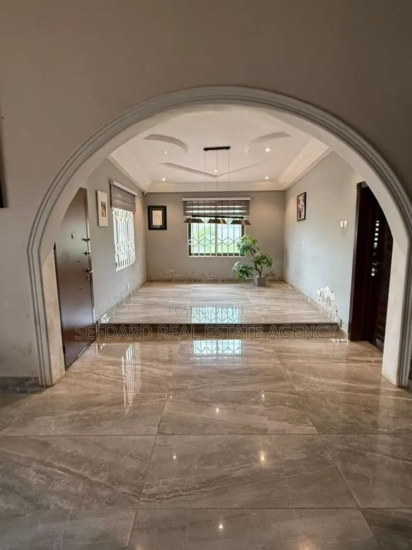 5bdrm House in Amasaman for sale in Amasaman