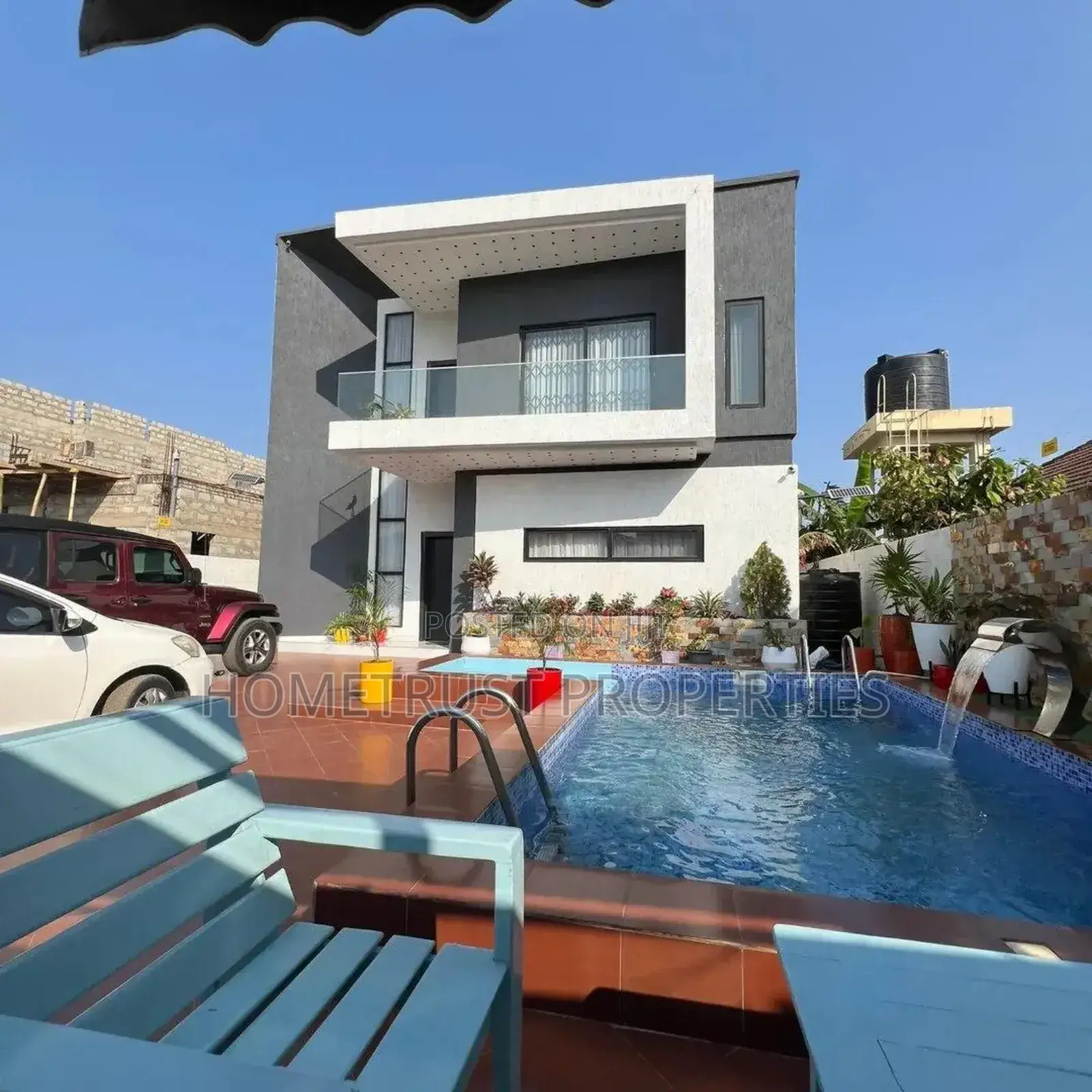 4bdrm Duplex in Hometrust Properties, American House for sale in American House