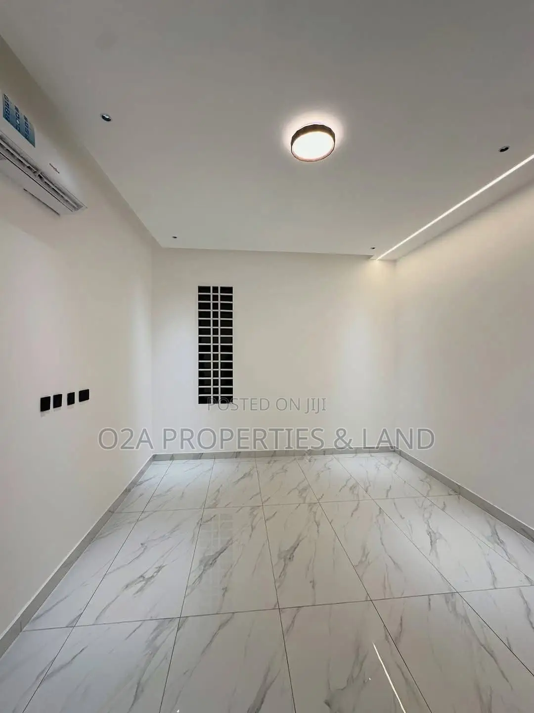 3bdrm House in Ashaley Botwe, Lake Side Estate for sale in Lake Side Estate