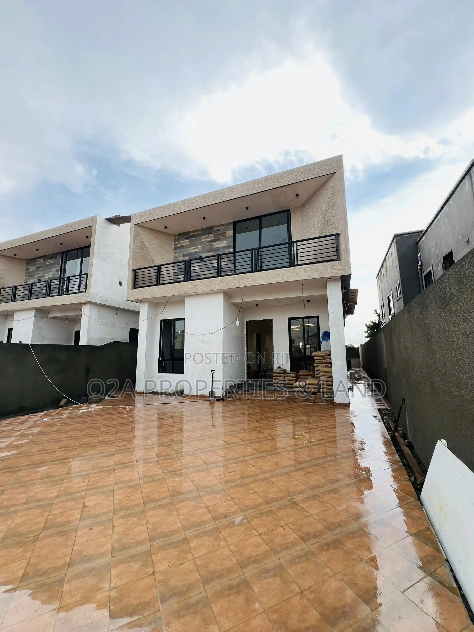 4bdrm House in Adenta, Oyarifa, Ghana Flag for sale in Ghana Flag