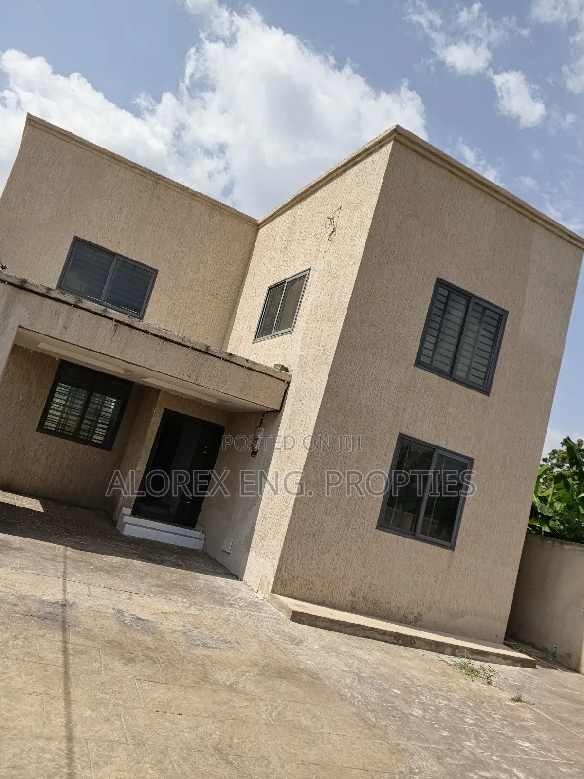 4bdrm House in Ayi Mensa, Oyarifa for sale in Oyarifa
