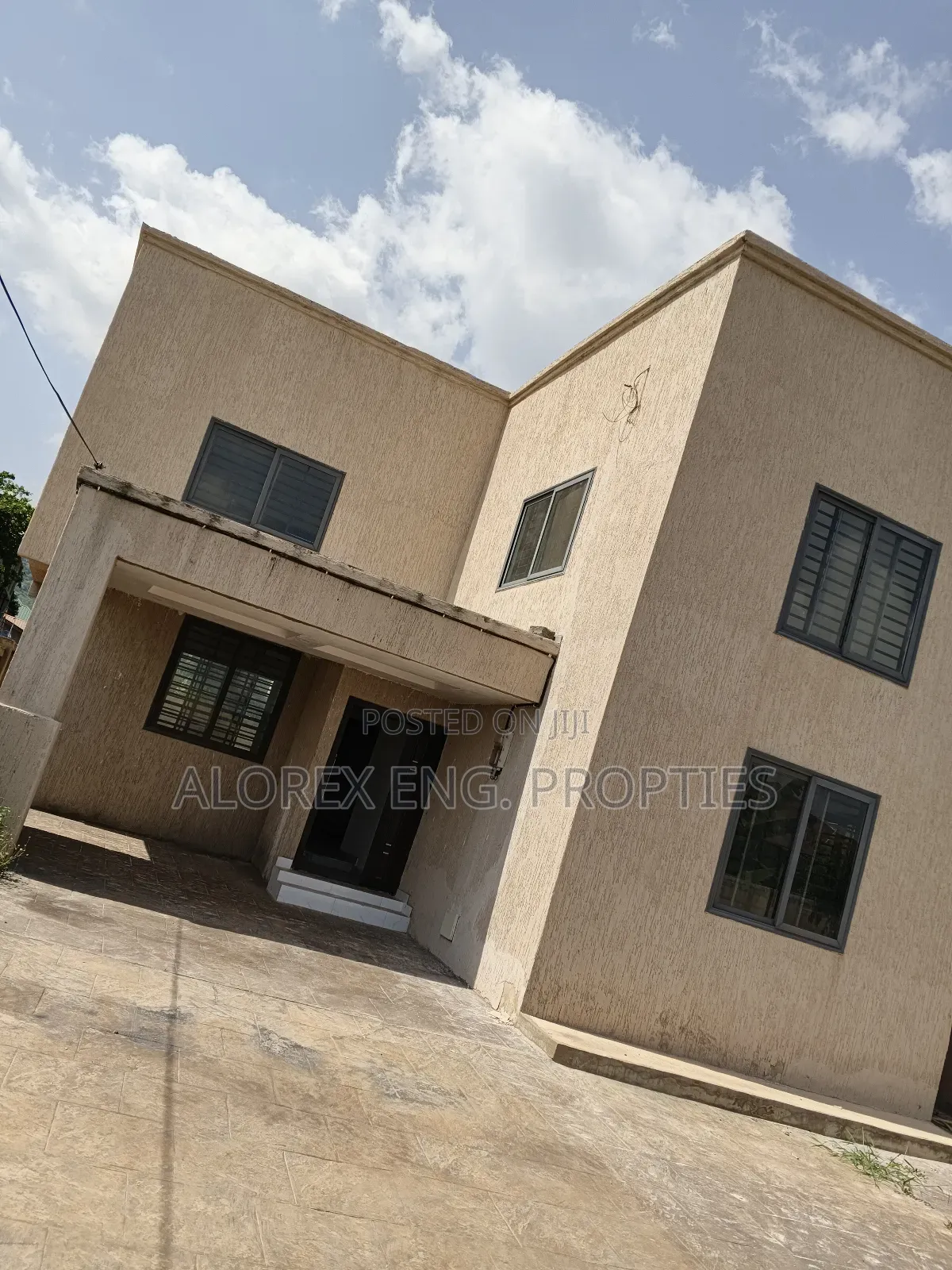 4bdrm House in Ayi Mensa, Oyarifa for sale in Oyarifa