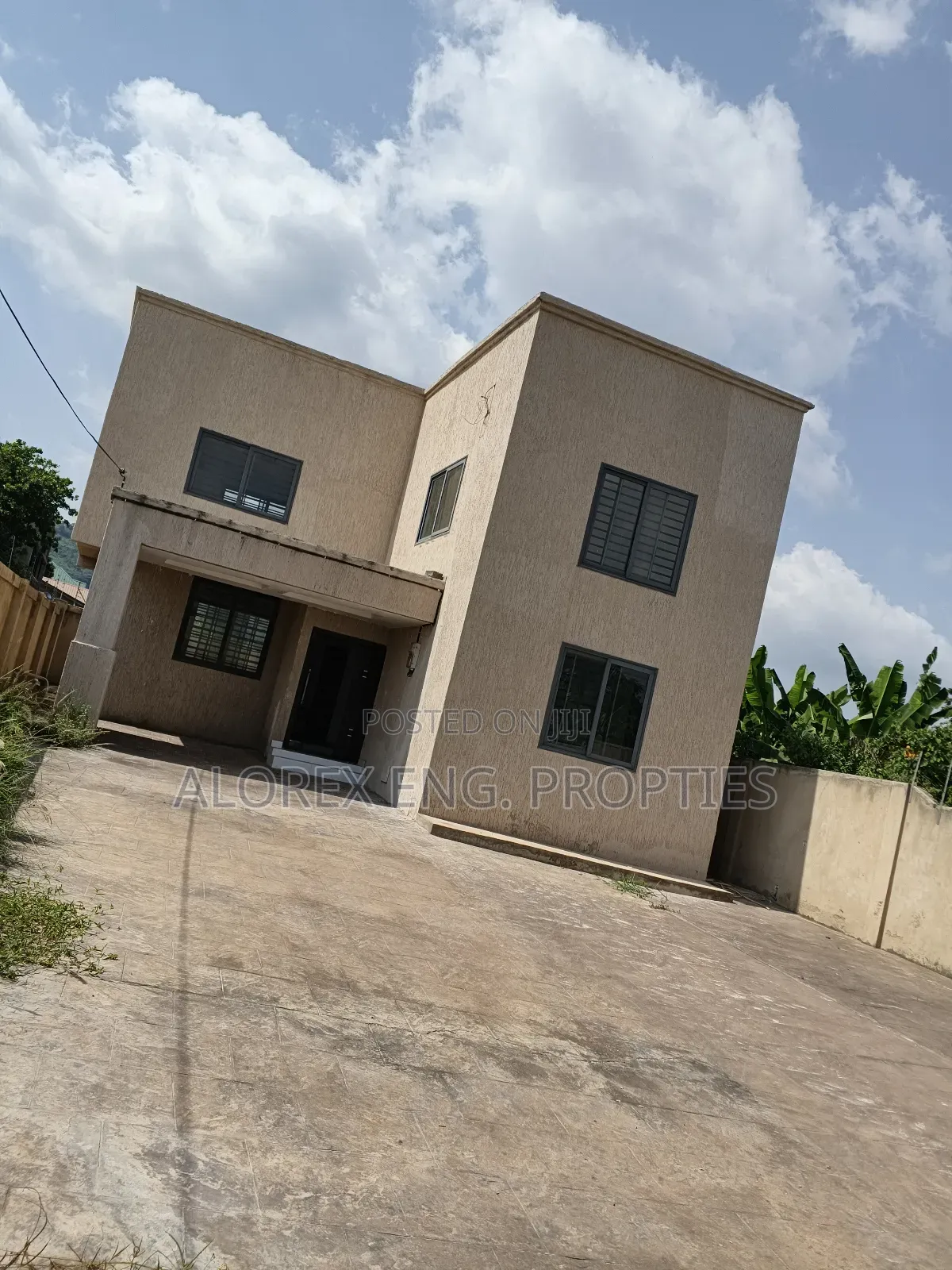 4bdrm House in Ayi Mensa, Oyarifa for sale in Oyarifa