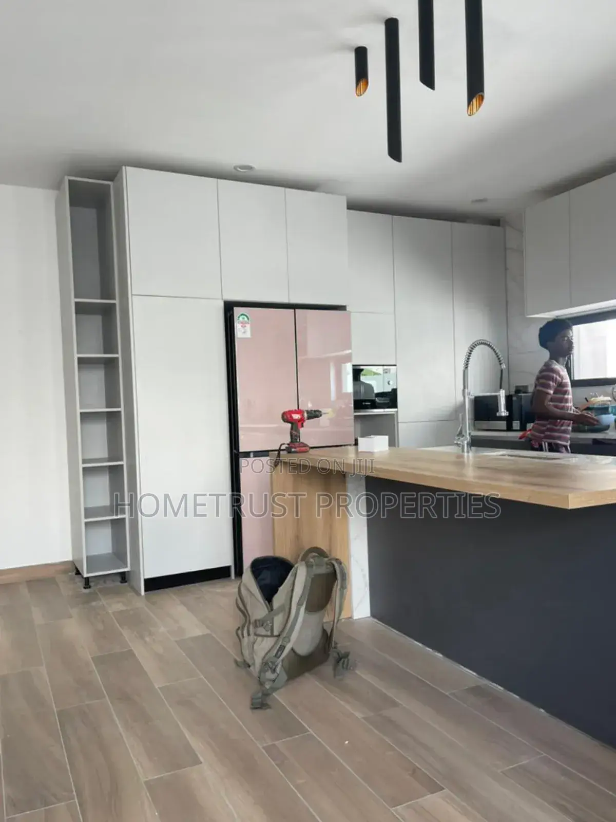 4bdrm Mansion in Hometrust Properties, Airport Residential Area in Airport Residential Area