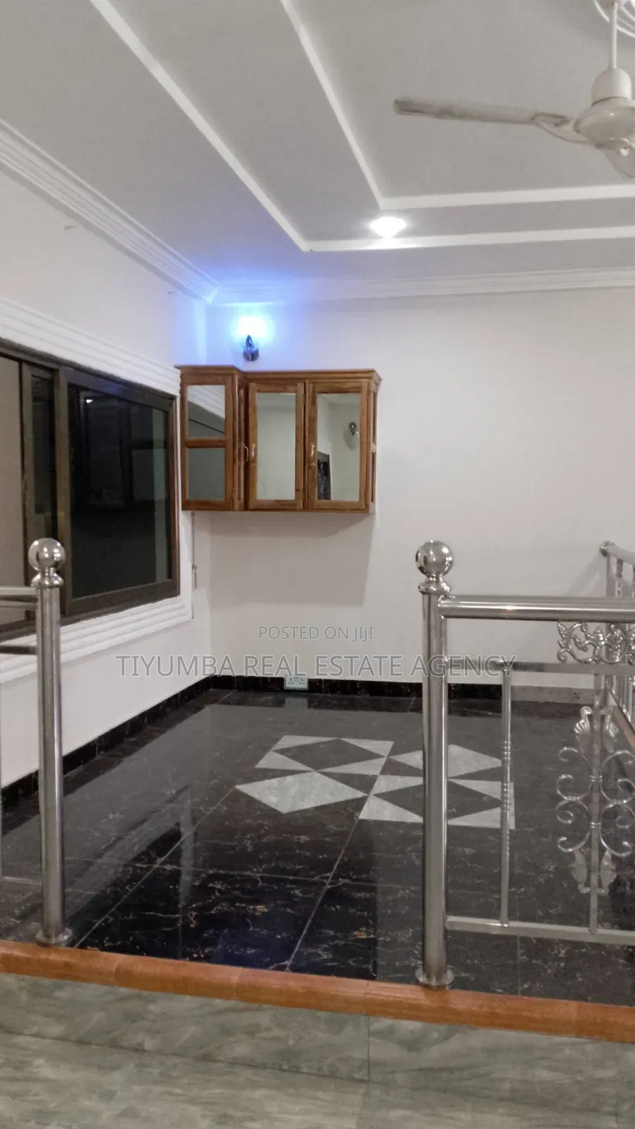 4bdrm Apartment in Tiyumba Real Estate, Pillar 2 for rent in Pillar 2