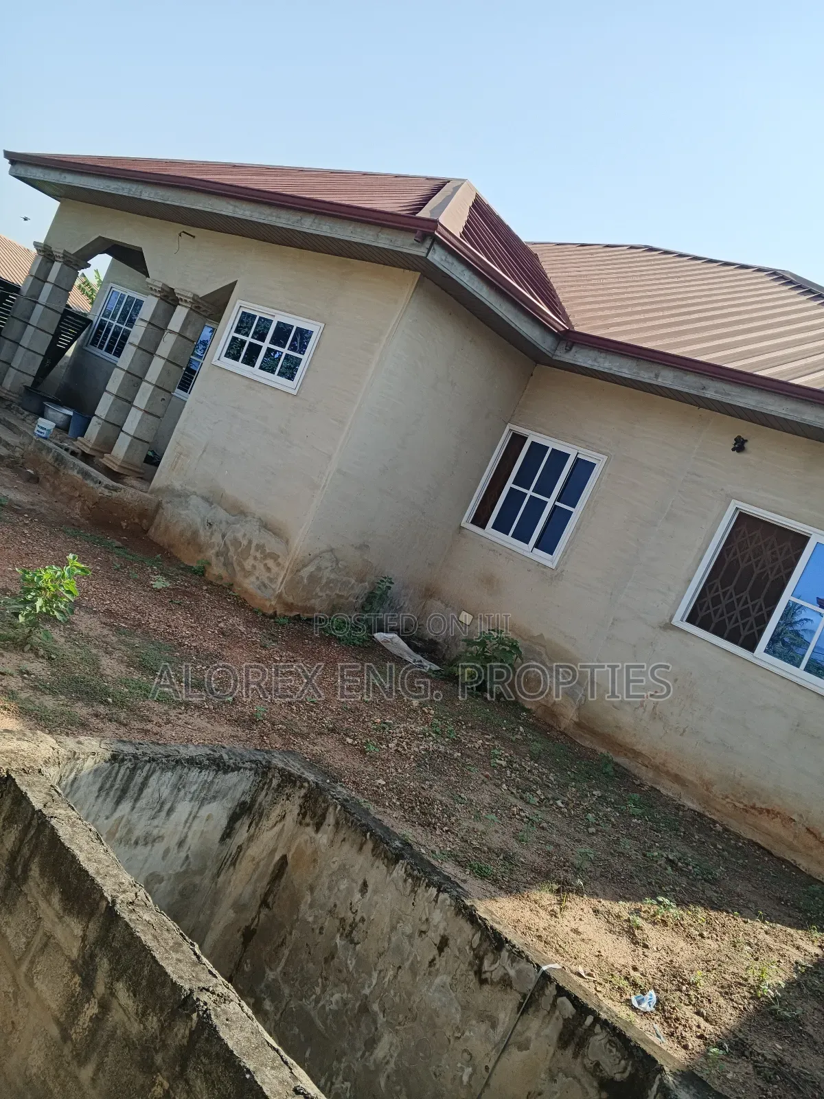 3bdrm House in Fafraha, Adenta for sale in Adenta