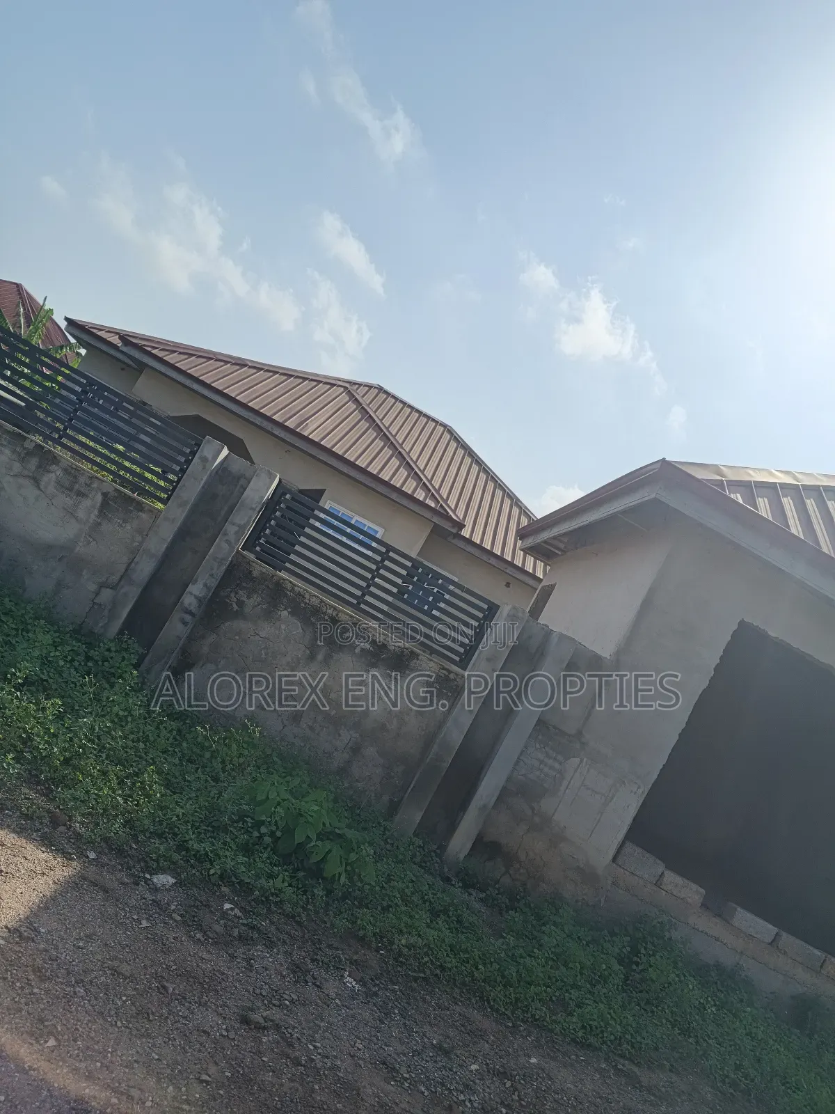 3bdrm House in Fafraha, Adenta for sale in Adenta