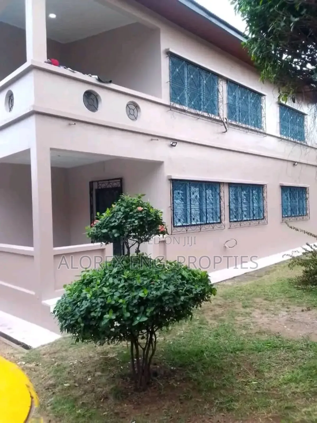 4bdrm House in $2000, Tesano for rent in Tesano