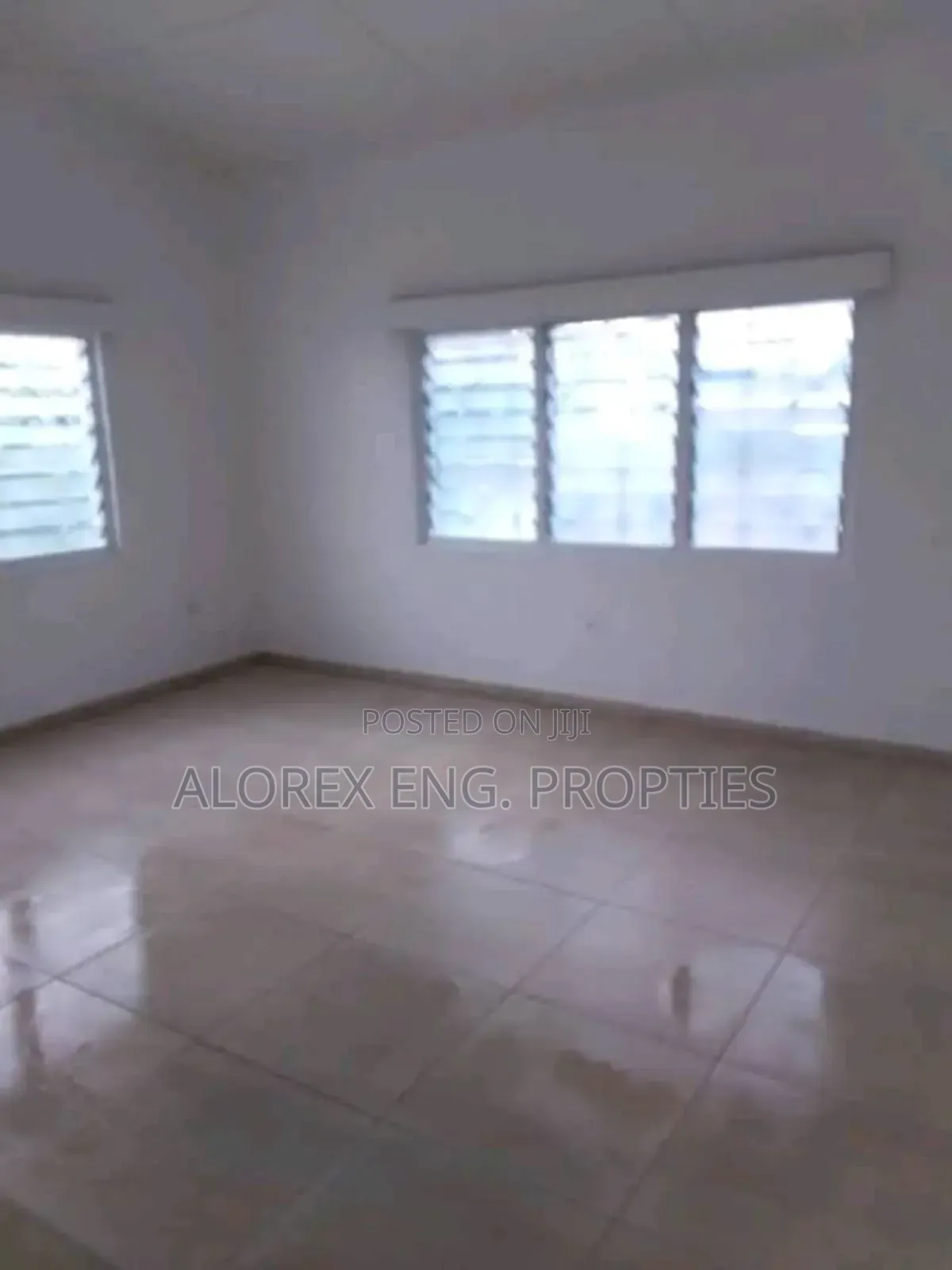 4bdrm House in $2000, Tesano for rent in Tesano