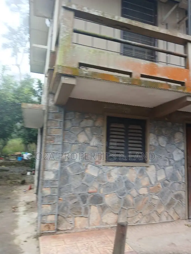 4bdrm House in Aburi Paduasi Lodge for sale in Aburi