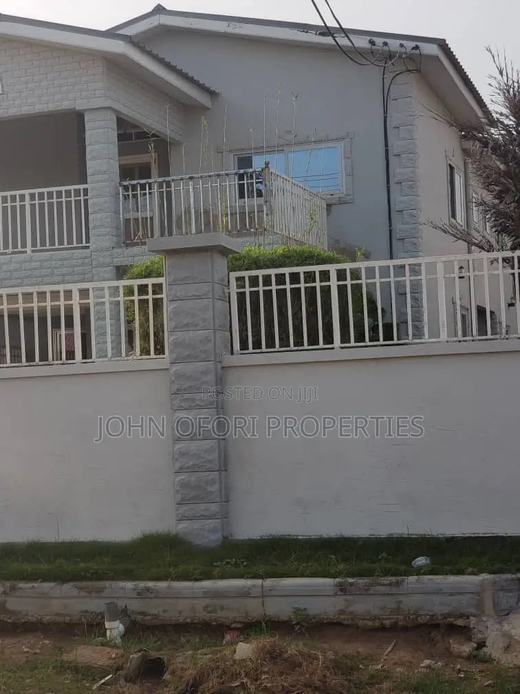 2bdrm Apartment in Ayeduase F N F Road, Kumasi Metropolitan for rent in Kumasi Metropolitan