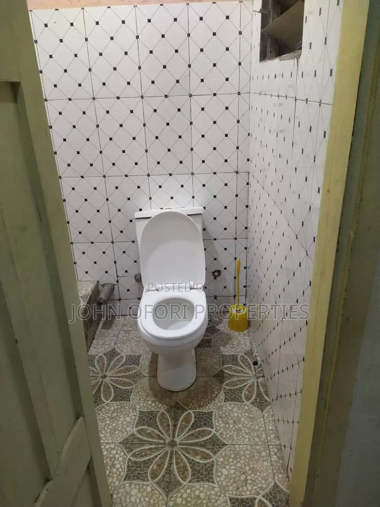 2bdrm Apartment in Ayeduase F N F Road, Kumasi Metropolitan for rent in Kumasi Metropolitan