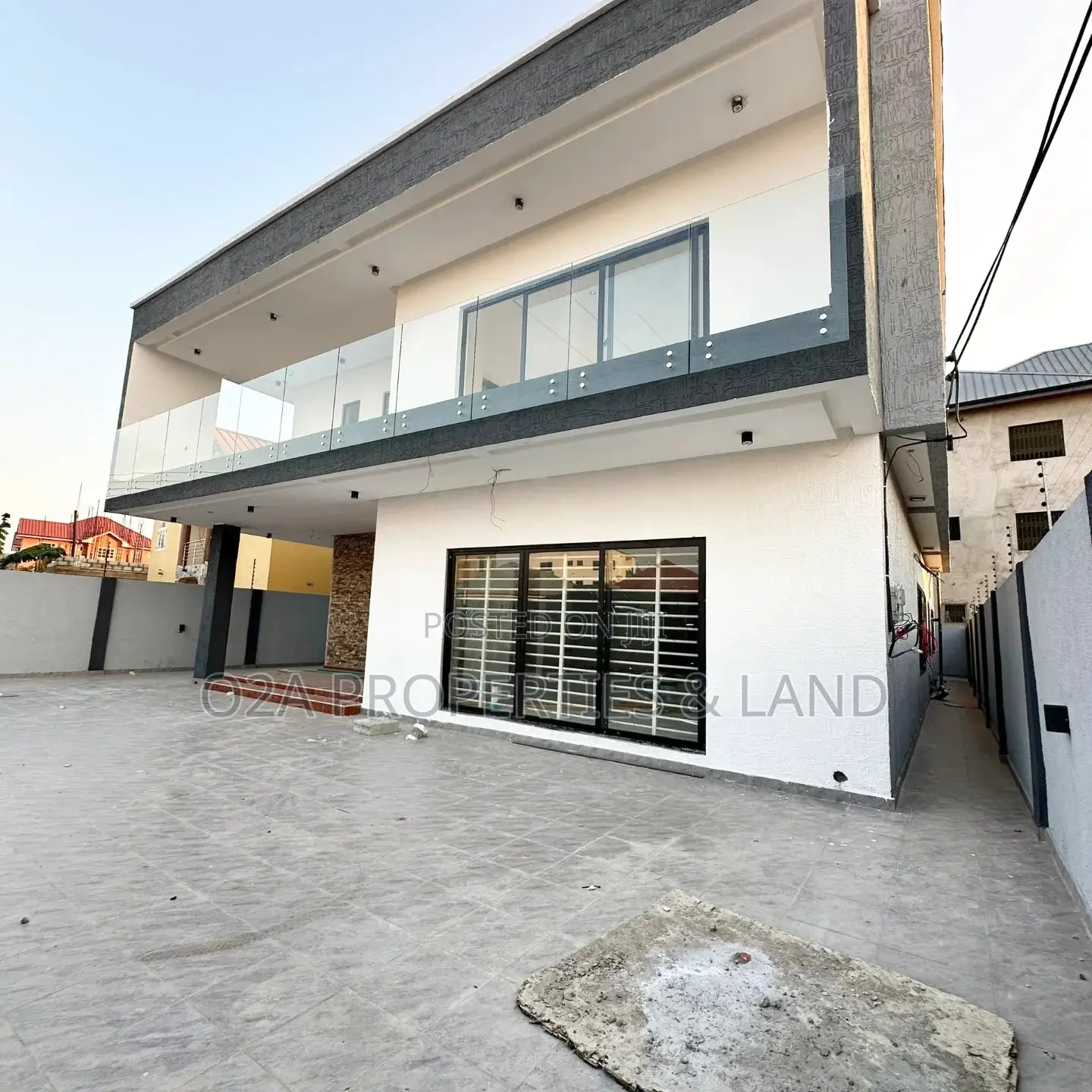 4bdrm House in Lakeside Estate for sale in Lake Side Estate