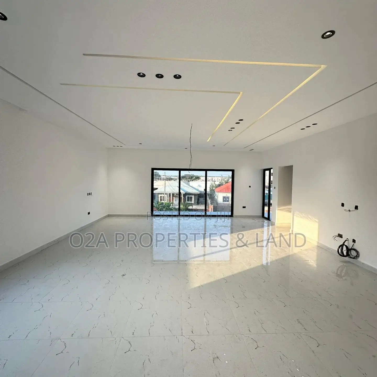 4bdrm House in Lakeside Estate for sale in Lake Side Estate