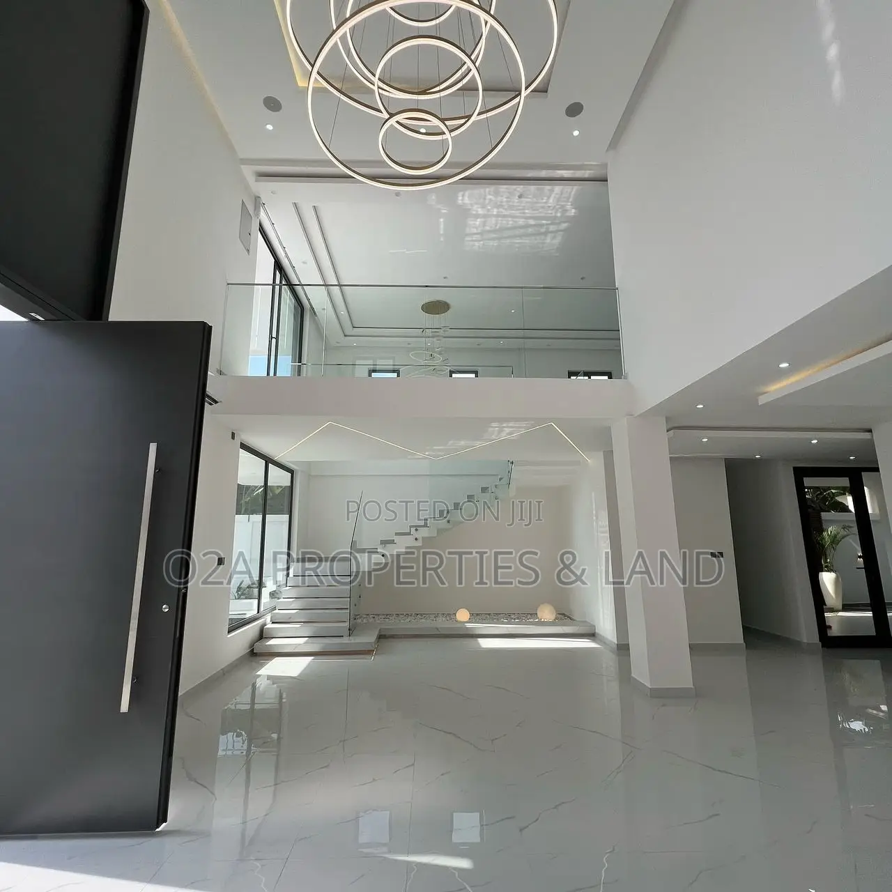 4bdrm House in Ashaley Botwe, Lake Side Estate for sale in Lake Side Estate