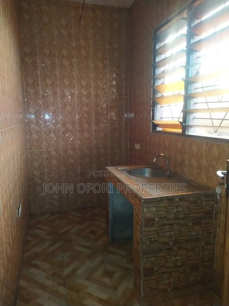 2bdrm Apartment in Ayeduase K 5 Juncion, Kumasi Metropolitan for rent in Kumasi Metropolitan