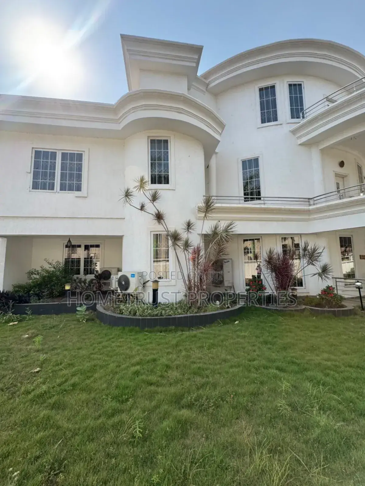 6bdrm Mansion in Hometrust Properties, East Legon for sale in East Legon