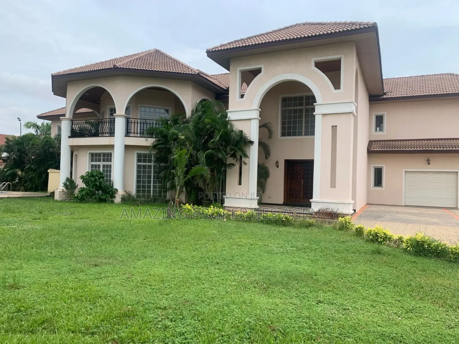 5bdrm House in East Legon for rent in East Legon