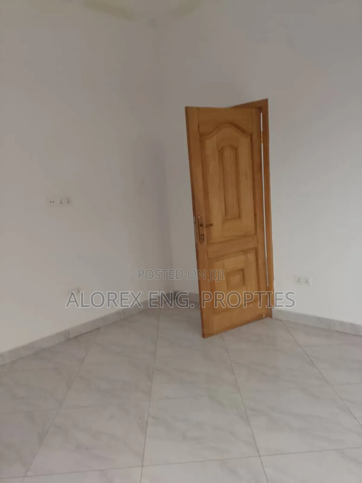 3bdrm Townhouse/Terrace in Nanakrom $130,000, Ashaley Botwe for sale in Ashaley Botwe