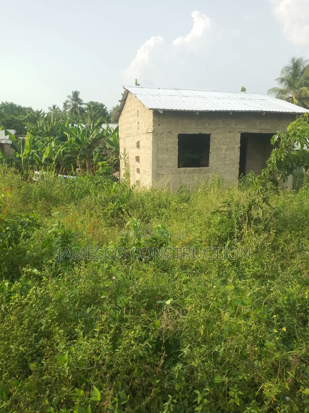 Building Plot With Single Room Self Contained in Ayensuano