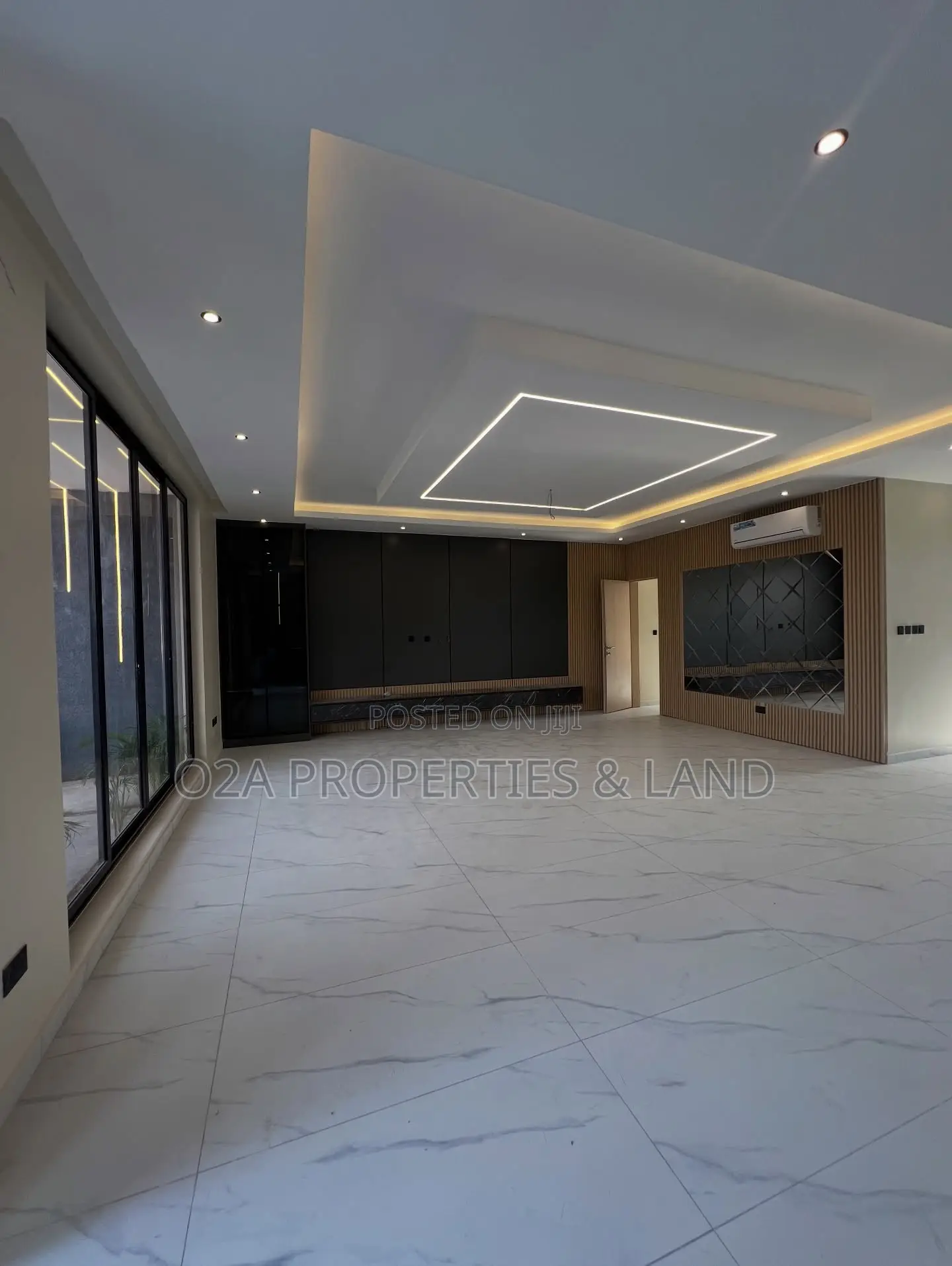 4bdrm House in East Legon – for sale in American House