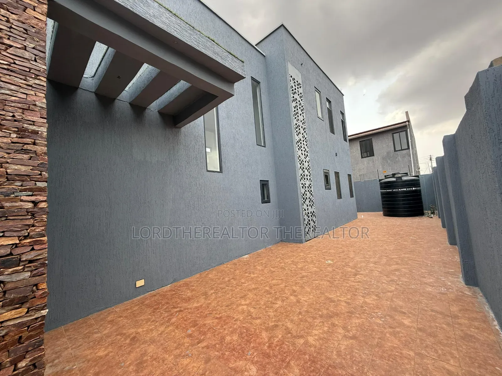 Furnished 4bdrm Villa in Lord Therealtor, East Legon for sale in East Legon