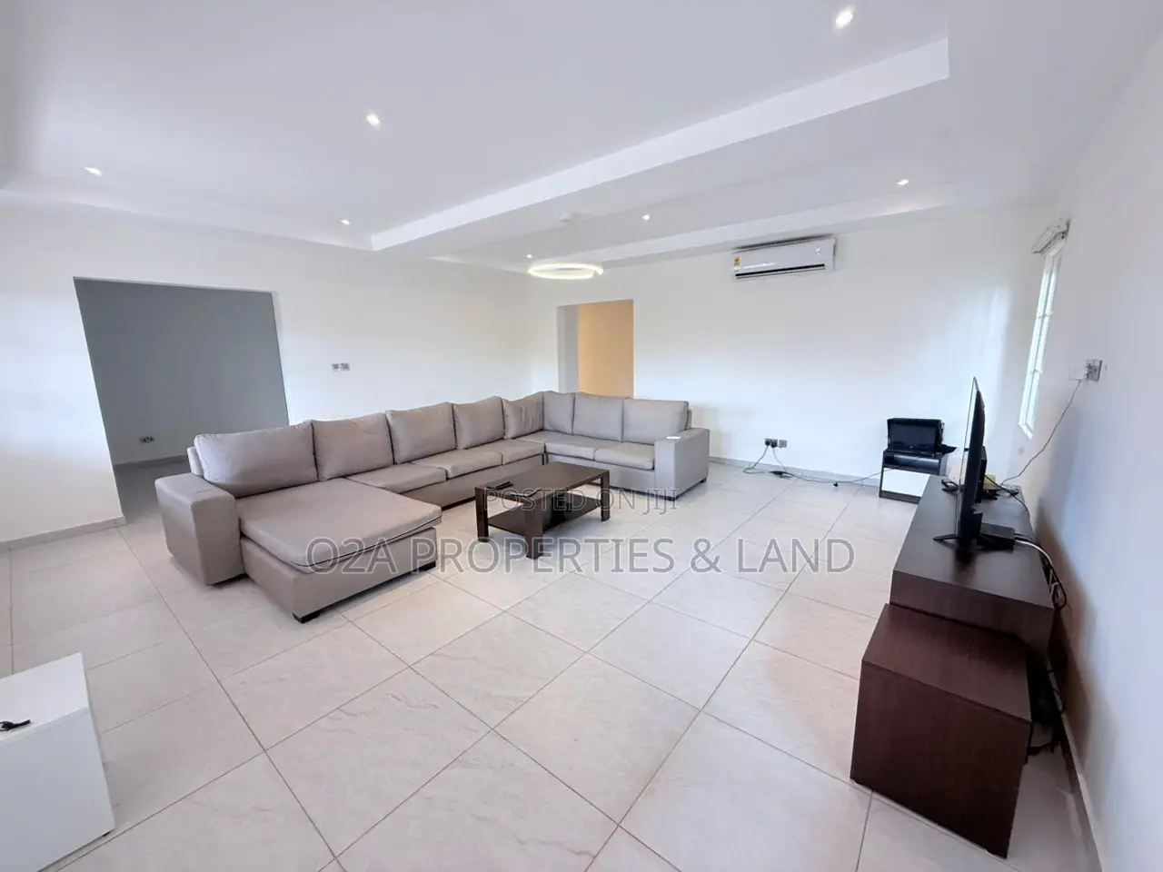 4bdrm House in Airport Hills Estate for rent in Airport Residential Area