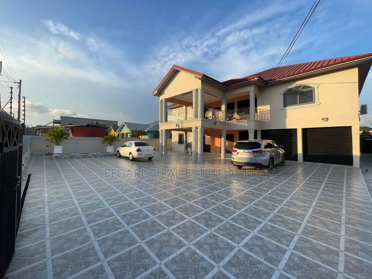 Furnished 6bdrm House in Pokuase for sale in Pokuase