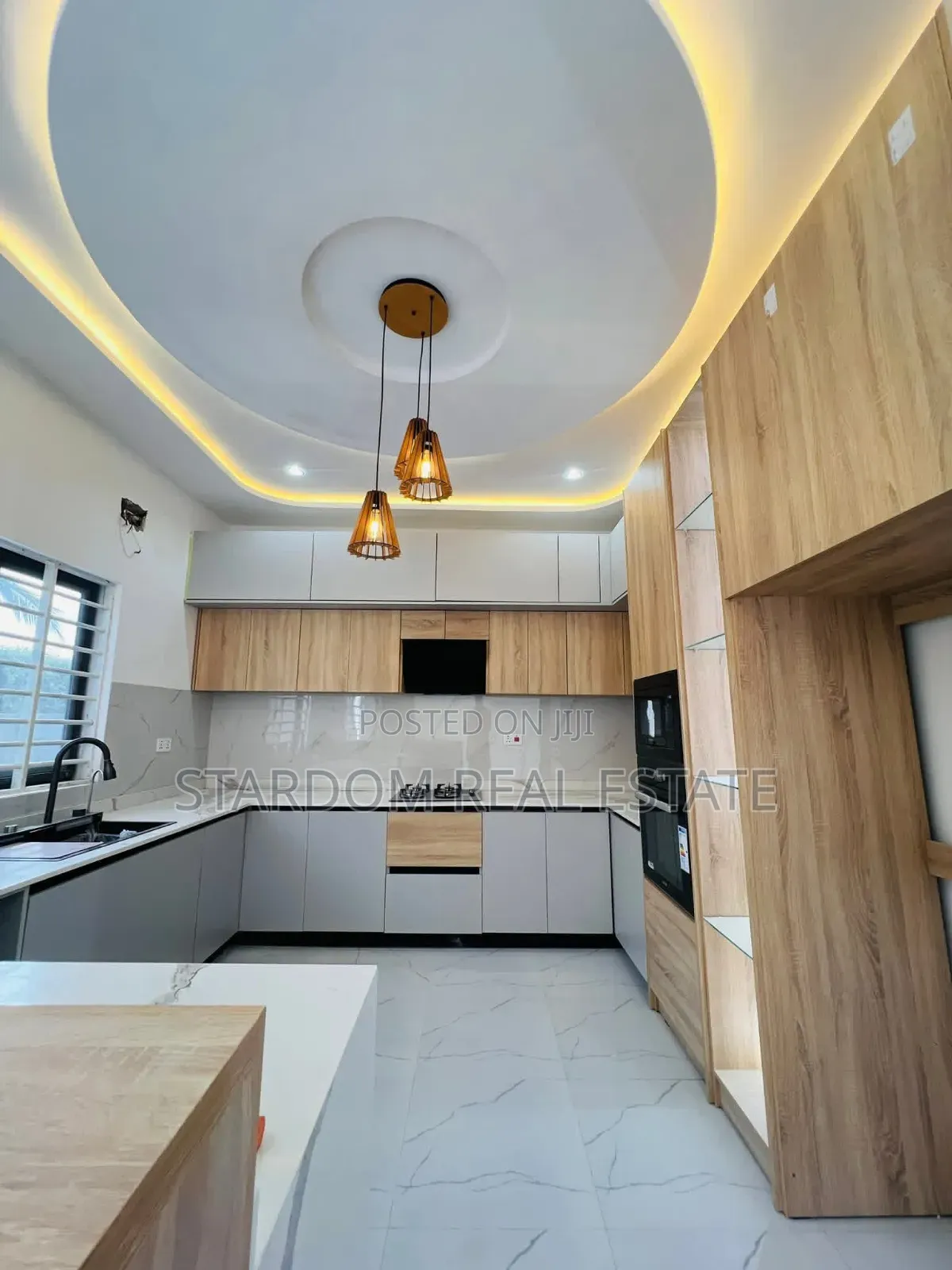 3bdrm Bungalow in Lakeside Estate for sale in Lake Side Estate