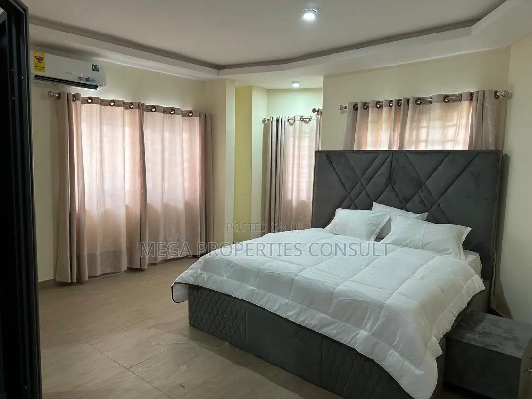 4bdrm Townhouse/Terrace in West Legon for sale in West Legon