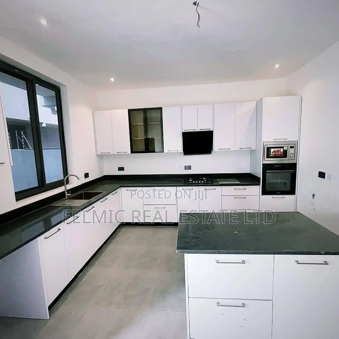 4bdrm House in Felix Real Estate, Asore Junction for sale in Asore Junction