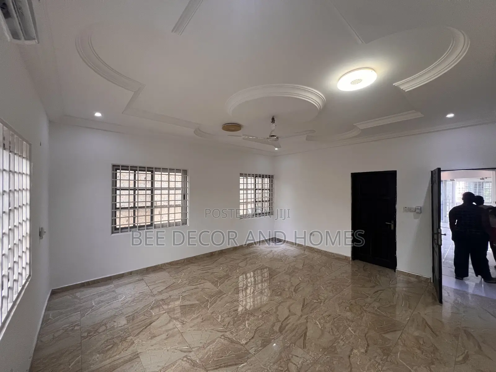 5bdrm House in Bee  Decor & Homes, Old Ashomang for rent in Old Ashomang