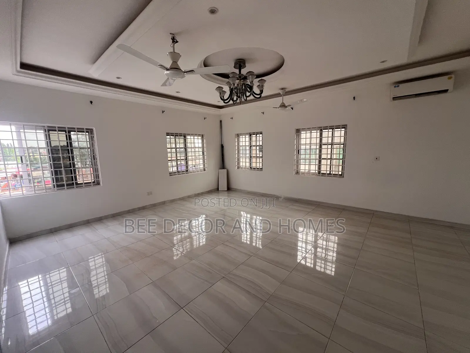5bdrm House in Bee  Decor & Homes, Old Ashomang for rent in Old Ashomang