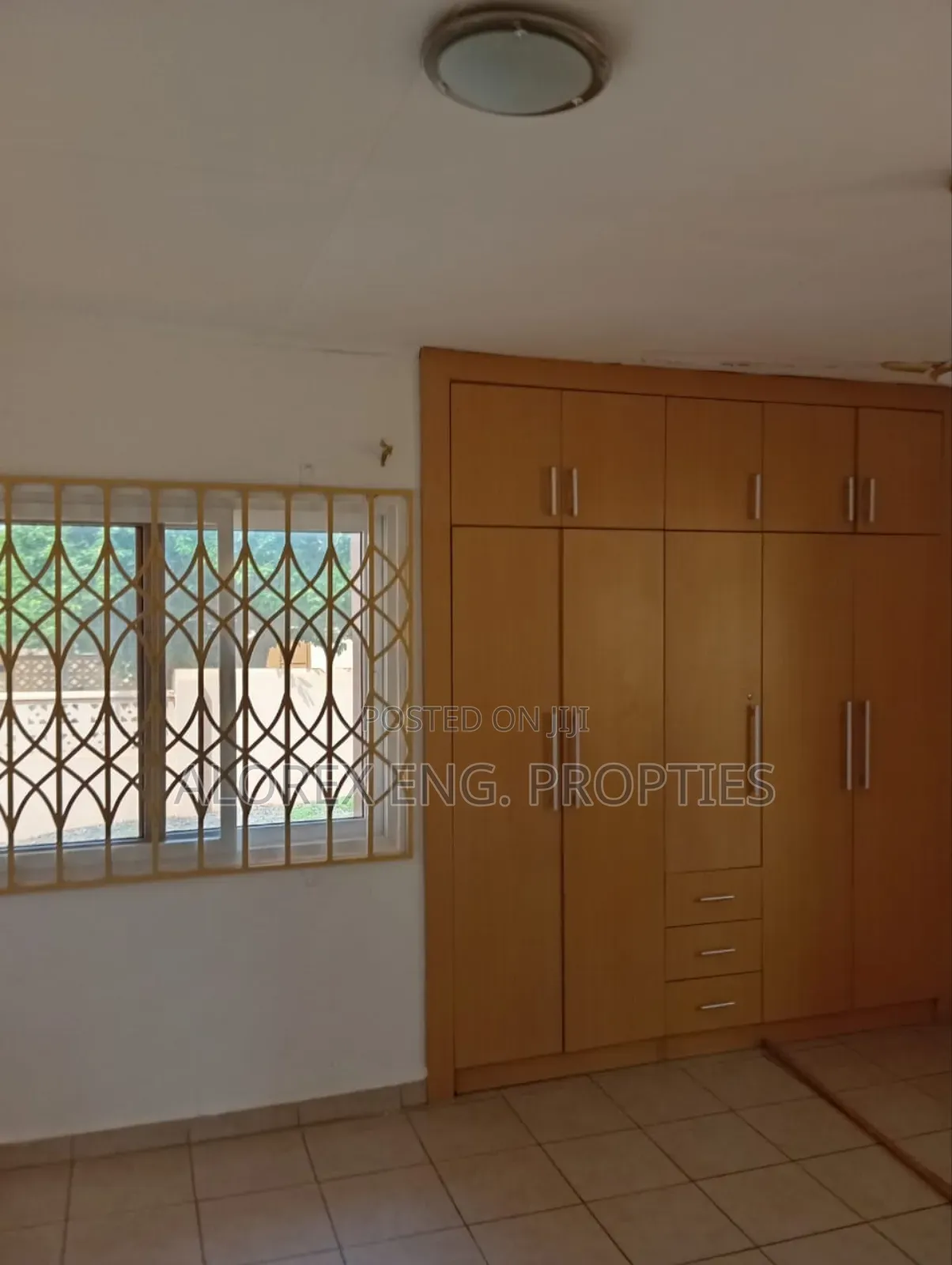3bdrm House in Amanfro, Adenta for rent in Adenta