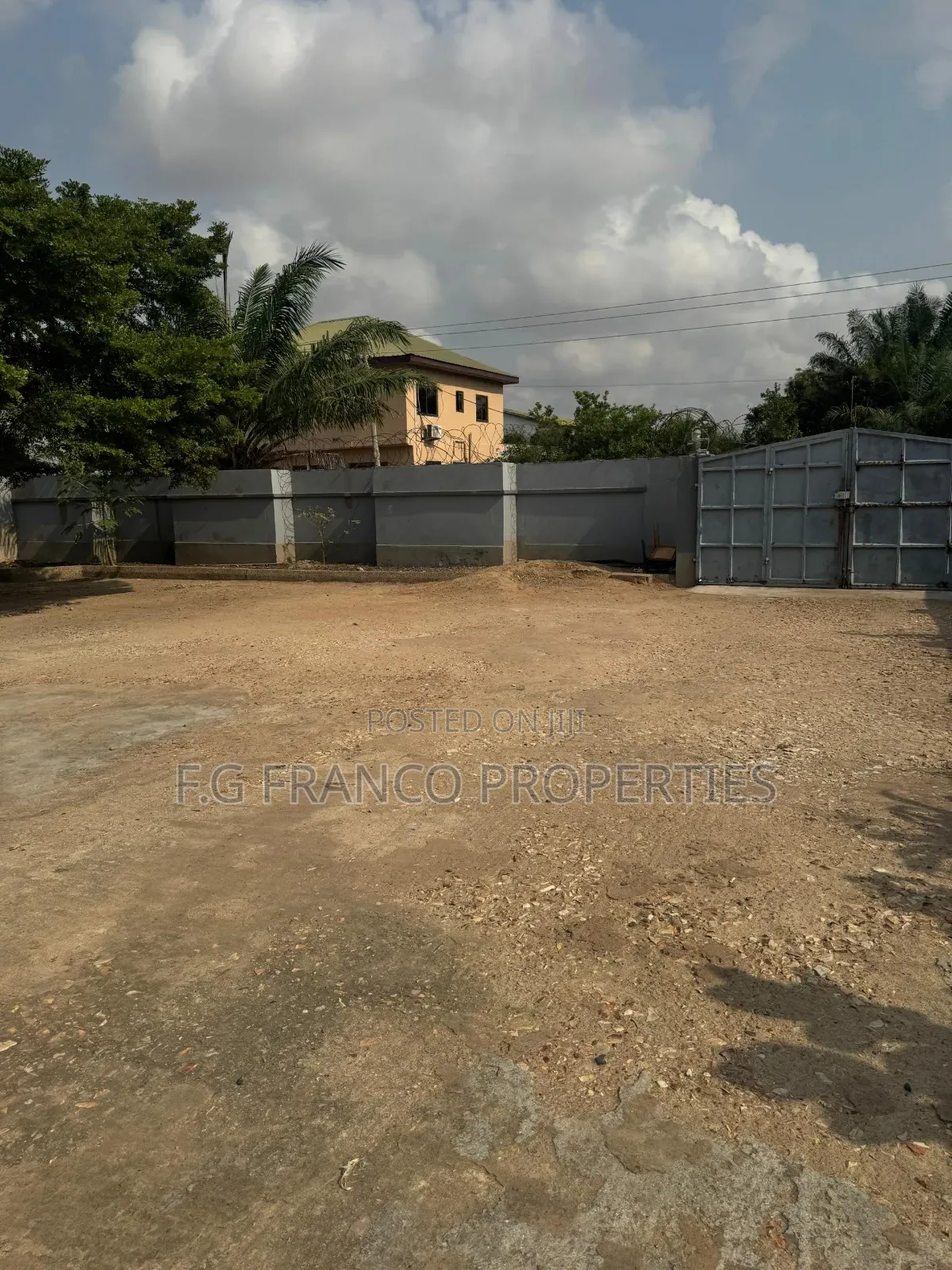 4bdrm Apartment in Kg.Franco Properties, Dansoman for rent in Dansoman