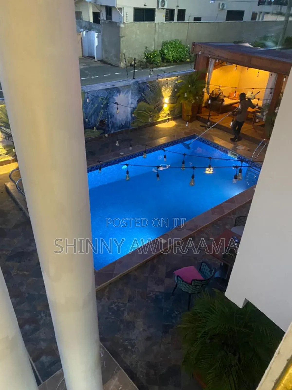 Furnished 8bdrm House in North Legon Atomic for sale in North Legon