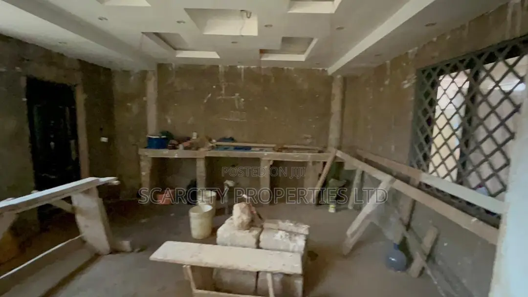 6bdrm House in Oyarifa for sale in Oyarifa