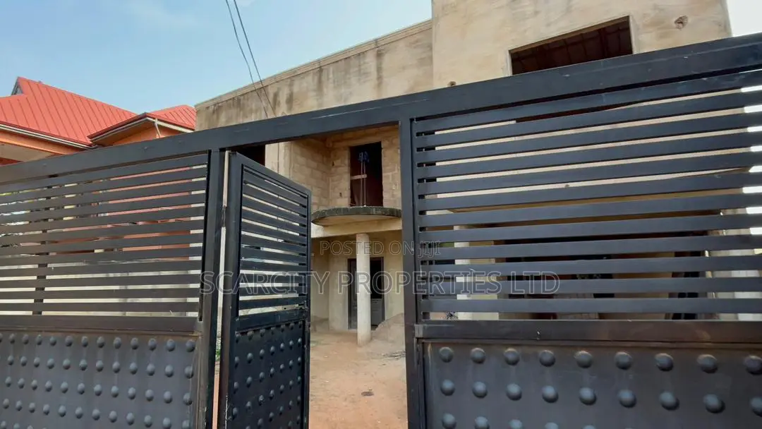 6bdrm House in Oyarifa for sale in Oyarifa